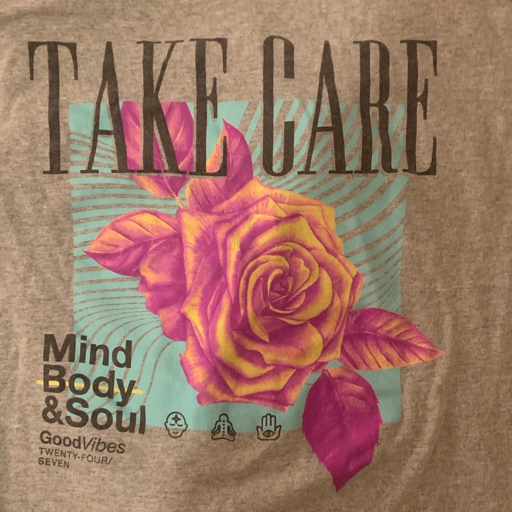 Basic Graphic Tee - image 2